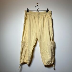 Light Yellow Women's Capris with Elastic Waist